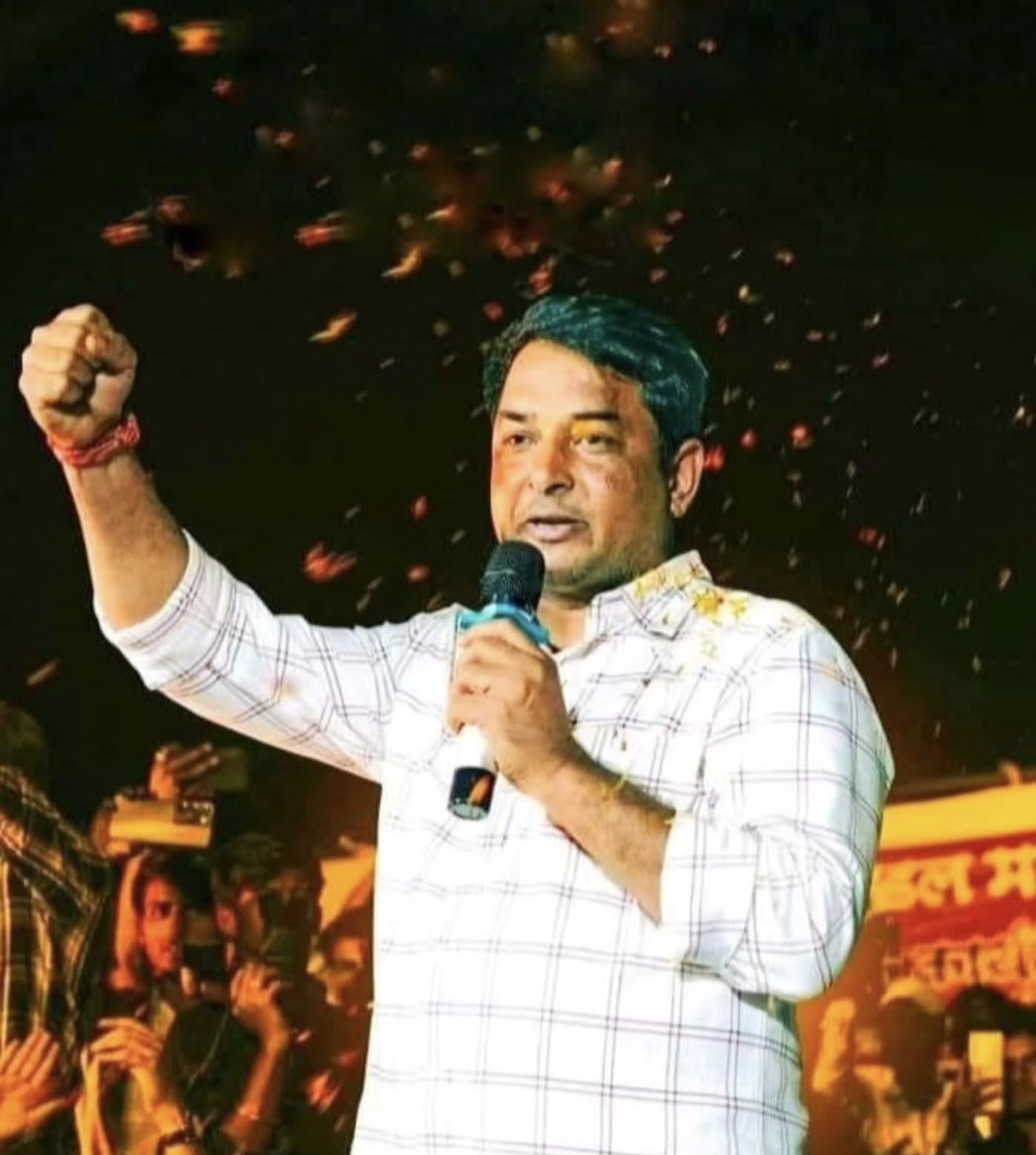 SUMITBARAULI's tweet photo. नरेश मीणा @NareshMeena__  के लिए इतना ही सन्देश है की किसी भी नेता के लिए न ज्यादा बोलना है न कम बोलना है जो बोलना है वो सीधा ग्राउंड पे मुद्दे के माध्यम से बोलना है #WelcomeTiger #TigerIsBack #NareshMeena #GoodLuck4Future #DoGood #DoBetter https://t.co/iwOmuS1m7g