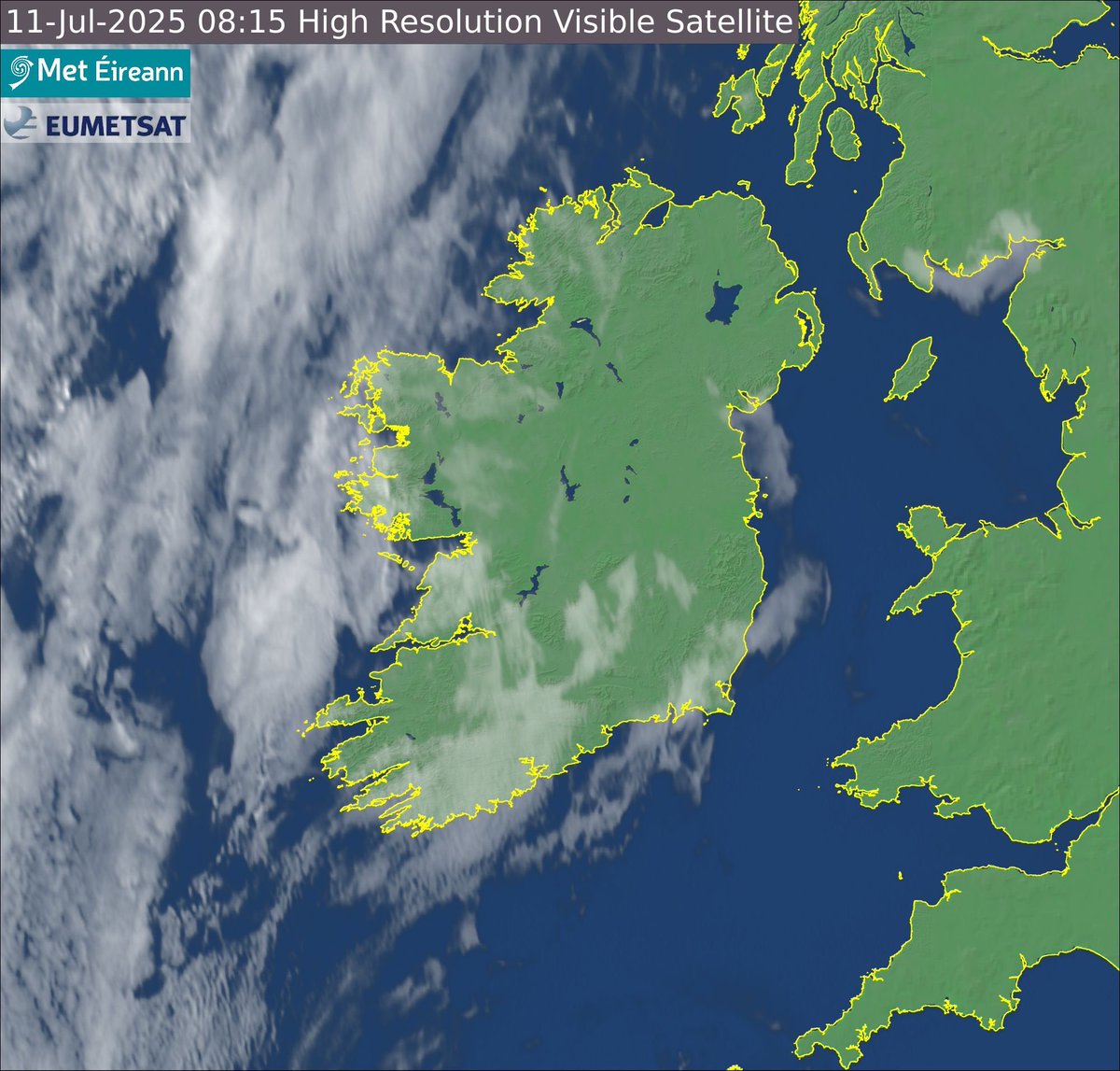 It’s only 8 o’clock and the temperature’s beginning to soar. 20C in County Antrim. The sun’s out, and the mercury is set to climb into the high 20s for some later. Who’s ready for a scorcher? #Heatwave #SummerVibes