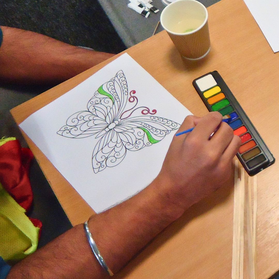 prisonadvice's tweet image. Many Pact teams offer groups for people in prison who don’t receive visits. Attendees enjoy the opportunity to make new friends, play games, and try new activities.
This work promotes healthy relationships, reduces social isolation, and improves wellbeing, setting people up for…