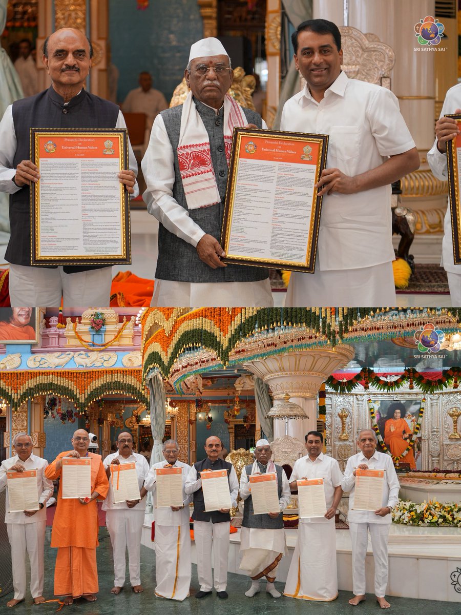 SSSIHL's tweet image. The Prasanthi Declaration on Universal #HumanValues was unveiled by Mr Haribhau Kishanrao Bagde, Hon’ble Governor of Rajasthan, in the Divine Presence on 9 July 2025. Senior members of the SSSCT, SSSIHL, SSSSO and guests graced the occasion.
Watch: bit.ly/3Tv8Irl