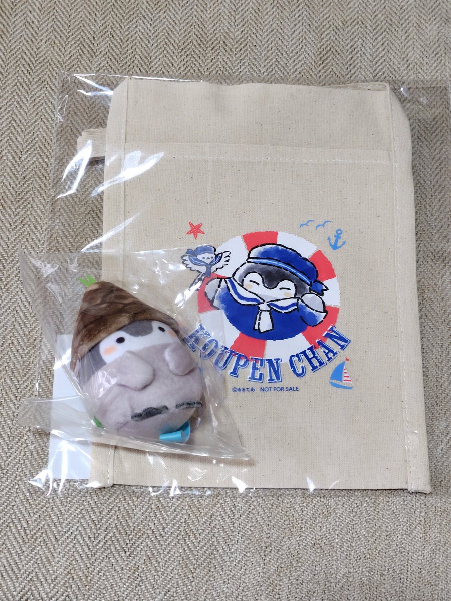 新商品ゲットしました！Tシャツ可愛いから3種類とも買っちゃった🍀
ノベルティは今回のやつとたけのこちゃんがまだ残っていたので貰いました✌︎︎︎(*'ω'*)✌︎︎︎