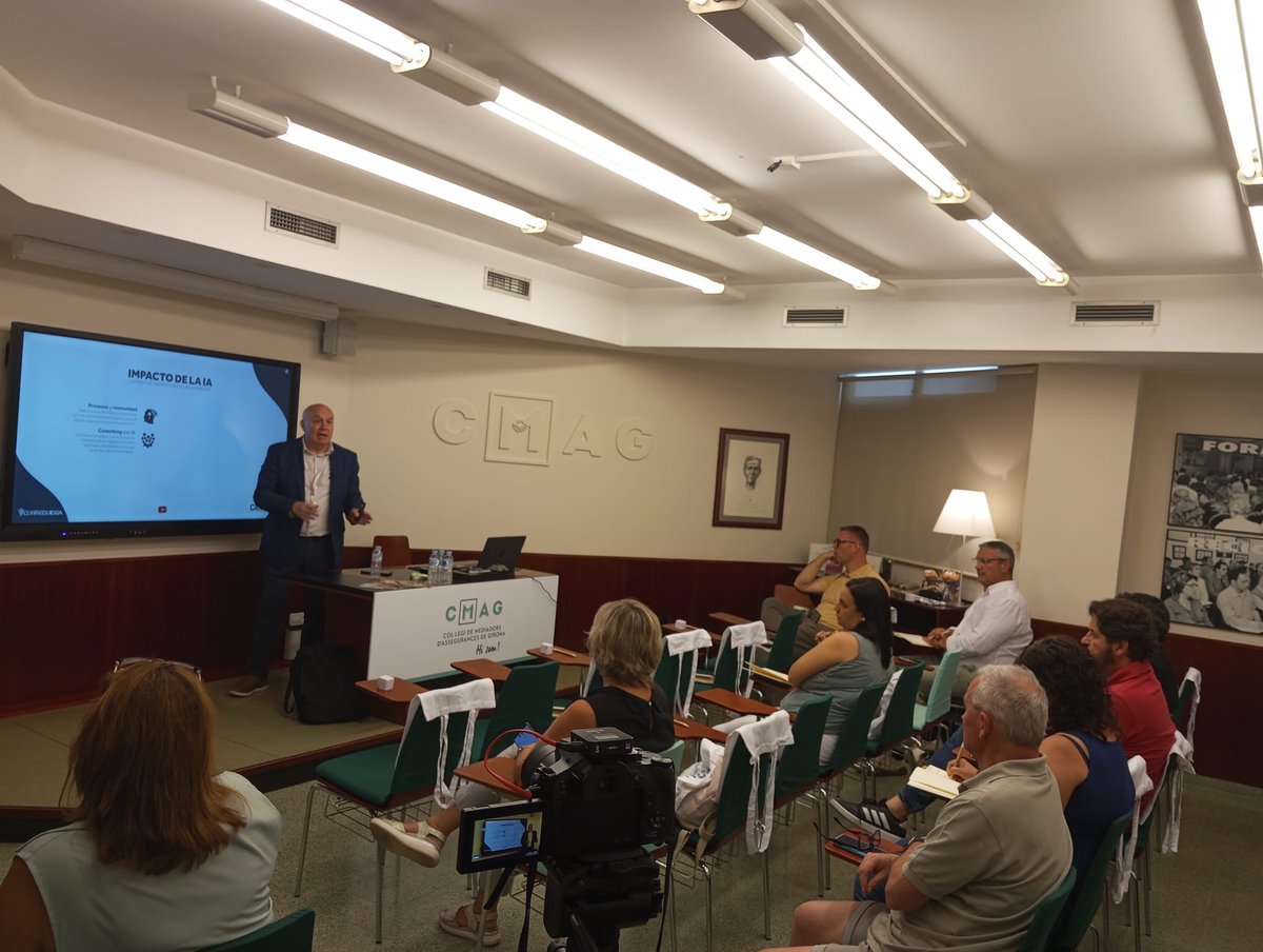 📢 Ayer celebramos el II Encuentro Anual de Mediadores de Previsora General Girona en el Colegio de Mediadores de Seguros de Girona.

✨ Este encuentro cerró con éxito el #PGTour, que hará una merecida pausa hasta septiembre. ¡Volveremos después del verano con más formación!
