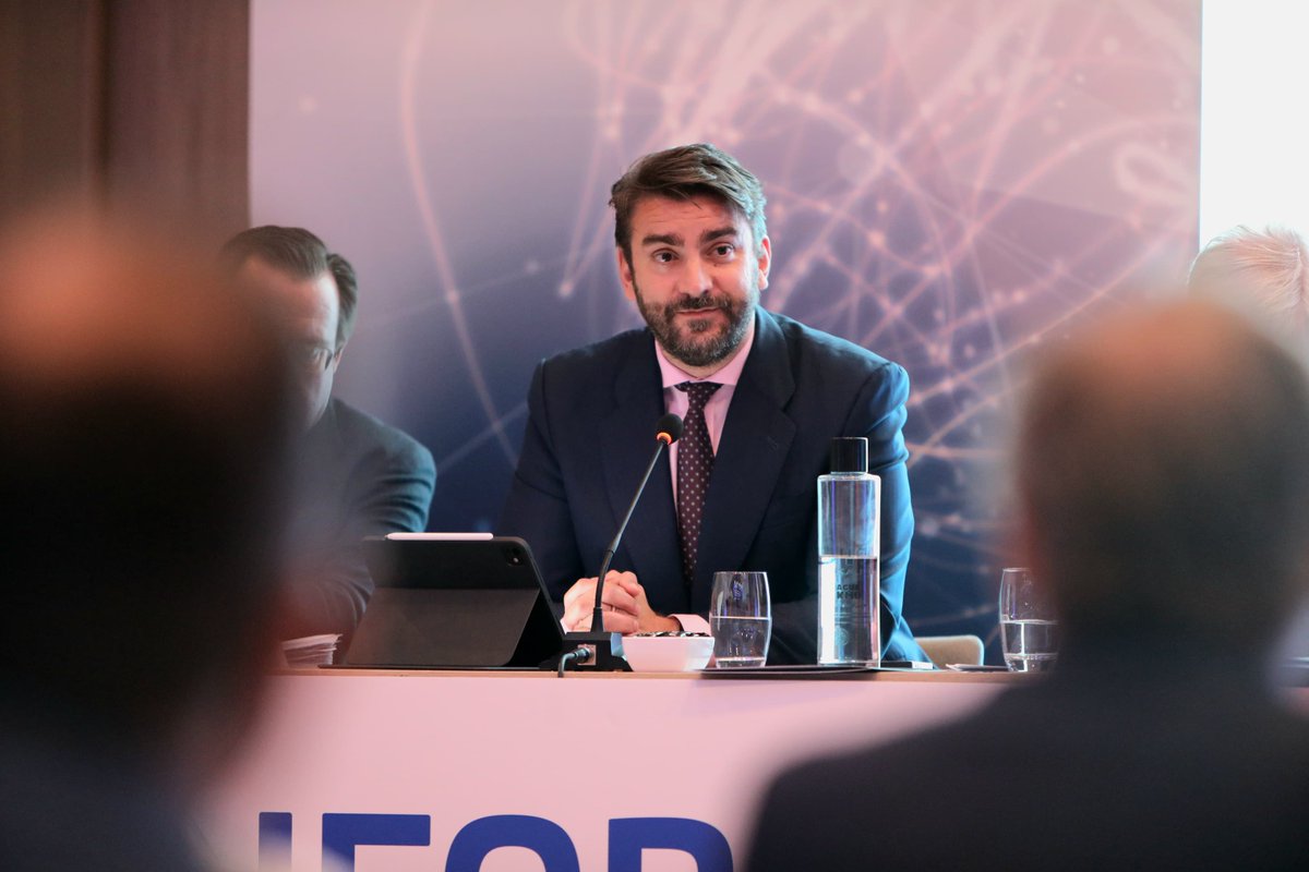 Arrancamos el segundo día de la #ConvenciónComercialVerano2025 con Pablo Ramón-Laca, presidente de <a href="/cesce_es/">Cesce</a> y de #INFORMA.

¿Preparados para las ponencias de hoy? 🔛​

#informadb #BusinessByData