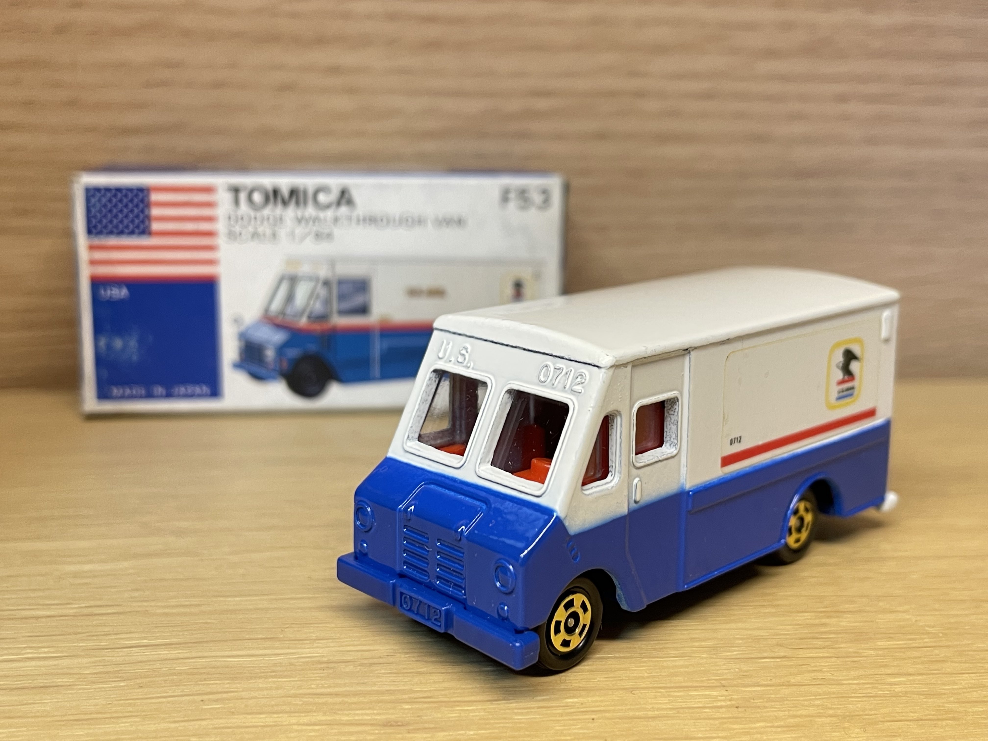 トミカ 外国車シリーズ F53 ダッジウォークスルーバン　日本製 トミカ 外国車シリーズ F53 ダッジウォークスルーバン 日本製