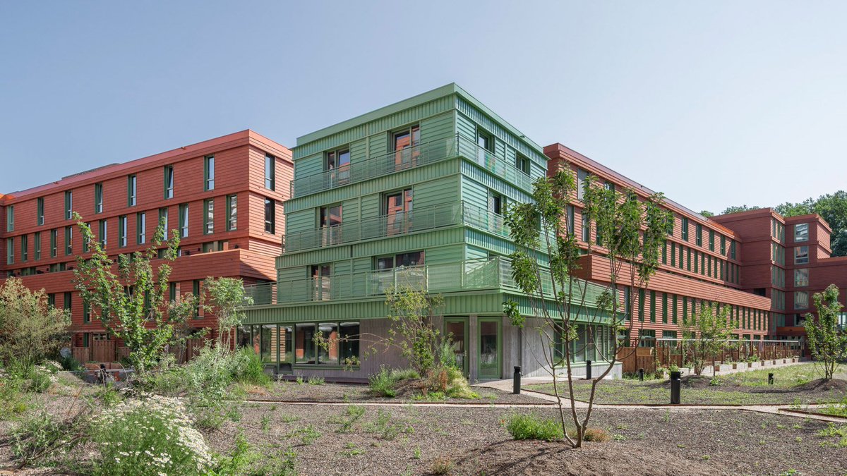 ShropsArchitect's tweet image. V8 Architects builds Rotterdam homes almost entirely from reused and recycled materials buff.ly/3sGCroO via @dezeen