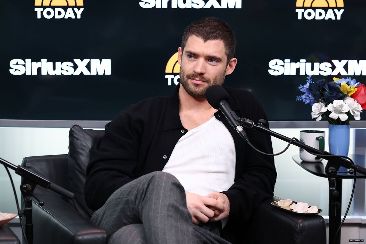 dcorenswetcom's tweet image. 📸 David Corenswet attends as "Superman" stars David Corenswet and Rachel Brosnohan join Al Roker for A SiriusXM TODAY Show Radio Town Hall at SiriusXM Studios on July 10, 2025 in New York City.
🔗 david-corenswet.com/thumbnails.php…