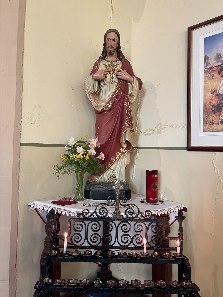 Scott_Walker_A's tweet photo. A little jaunt to the oldest Roman Catholic Church in Australia in Richmond, Tasmania today. Such a holy little place. ‘The Master is here and calls thee.’ ❤️‍🔥 https://t.co/78GbdKEMyh