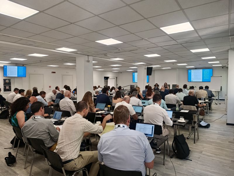 AMB_MetroGlobal's tweet image. 👋 Durant el dimarts 8 i el dimecres 9 hem estat a Roma donant el punt d'inici del projecte #IKIGAI, finançat pel programa europeu hashtag#horizoneurope.
Un consorci amb 30 actors diversos i grans reptes entorn de la descarbonització de la logística i la darrera milla urbana.…