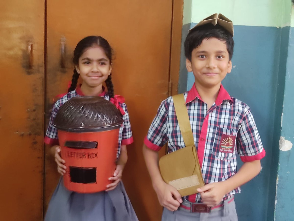 v_sainik's tweet image. As part of Lesson  Exploring the Neighbourhood, children enthusiastically participated in a hands-on activity under TWAU at PM SHRI KV Sainik Vihar, fostering real-world learning and curiosity.
#TWAU
#TWAU #ActivityTime #CreativeLearning
@EduMinOfIndia
@KVS_HQ

@kvsrodelhi
