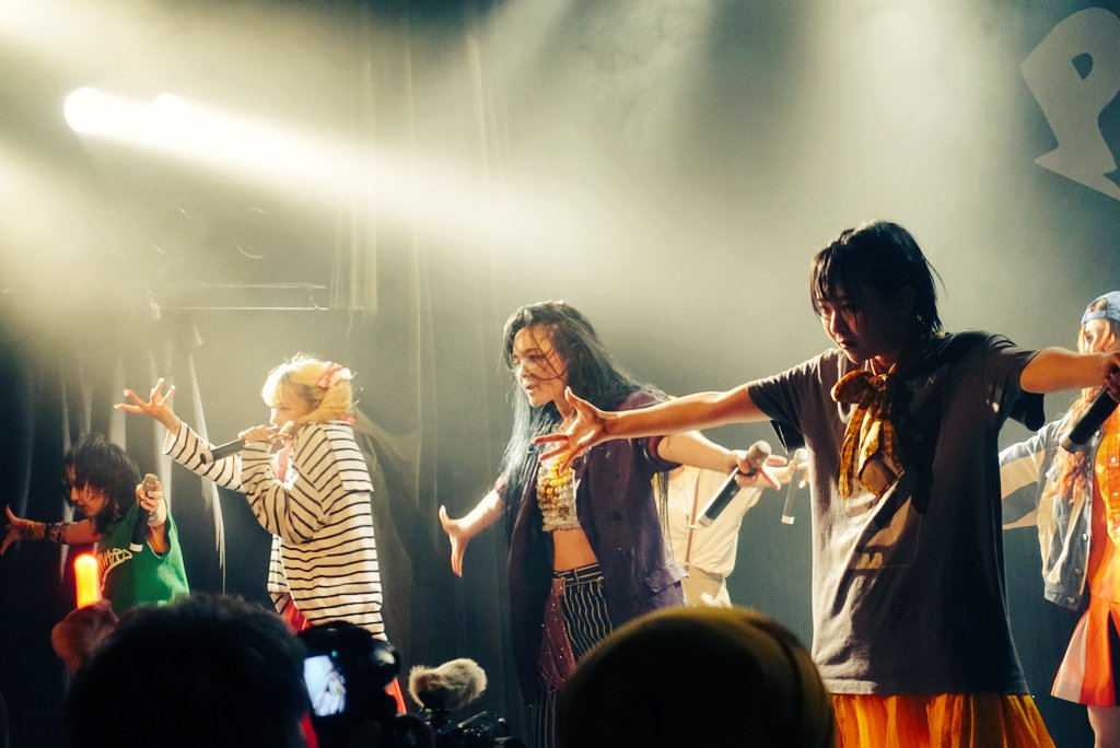 yokosuka22's tweet image. 本編ラストはおれたちの&quot;LINK EMOTION&quot;。みんな滅茶苦茶いい笑顔だったし、いいセトリでいいライブだったから、次のツアー滅茶苦茶楽しくなるんだろうし、いい夏になりそうだな、そんな事を思いました。

#PIGGS渋谷 #PIGGS浴衣 #BBS5 #BOOBOOSTAR