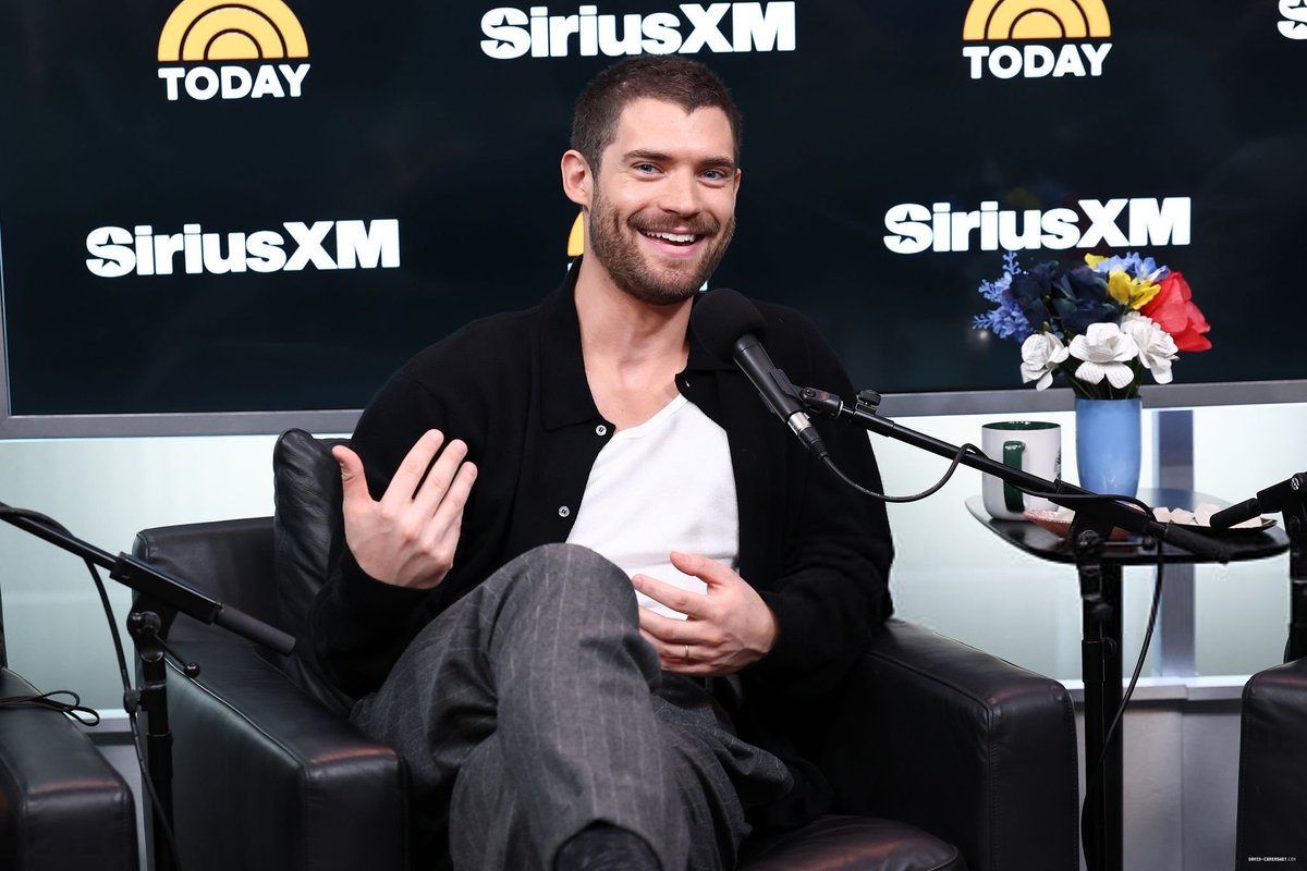 dcorenswetcom's tweet image. 📸 David Corenswet attends as "Superman" stars David Corenswet and Rachel Brosnohan join Al Roker for A SiriusXM TODAY Show Radio Town Hall at SiriusXM Studios on July 10, 2025 in New York City.
🔗 david-corenswet.com/thumbnails.php…