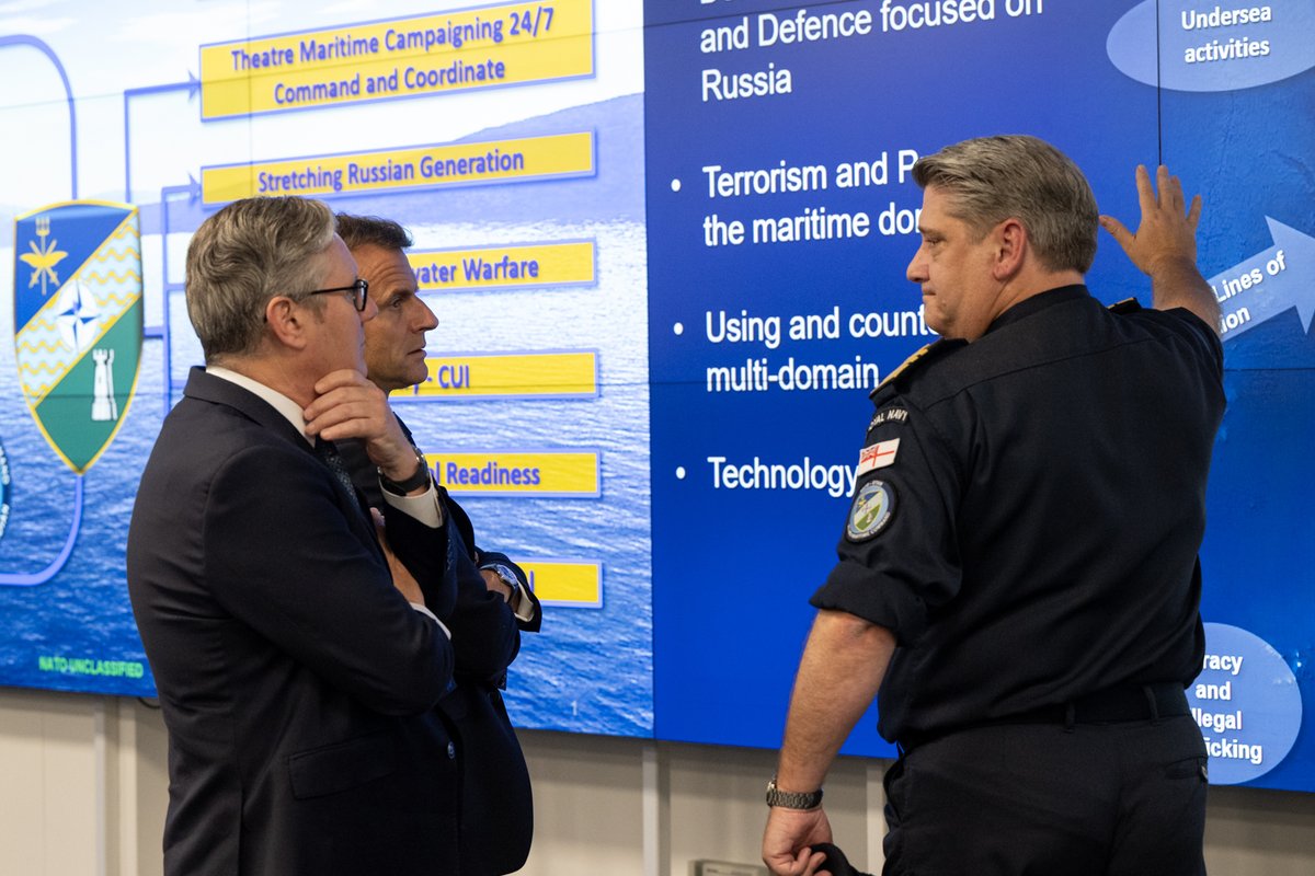 NATO_MARCOM's tweet image. Allied Maritime Command #MARCOM was honoured to welcome ๐ฌ๐ง Prime Minister @Keir_Starmer and ๐ซ๐ท President @EmmanuelMacron for a visit to its Northwood HQ, where the leaders affirmed their commitment to #NATO, met with British and French staff, & received operational updates aboutโฆ