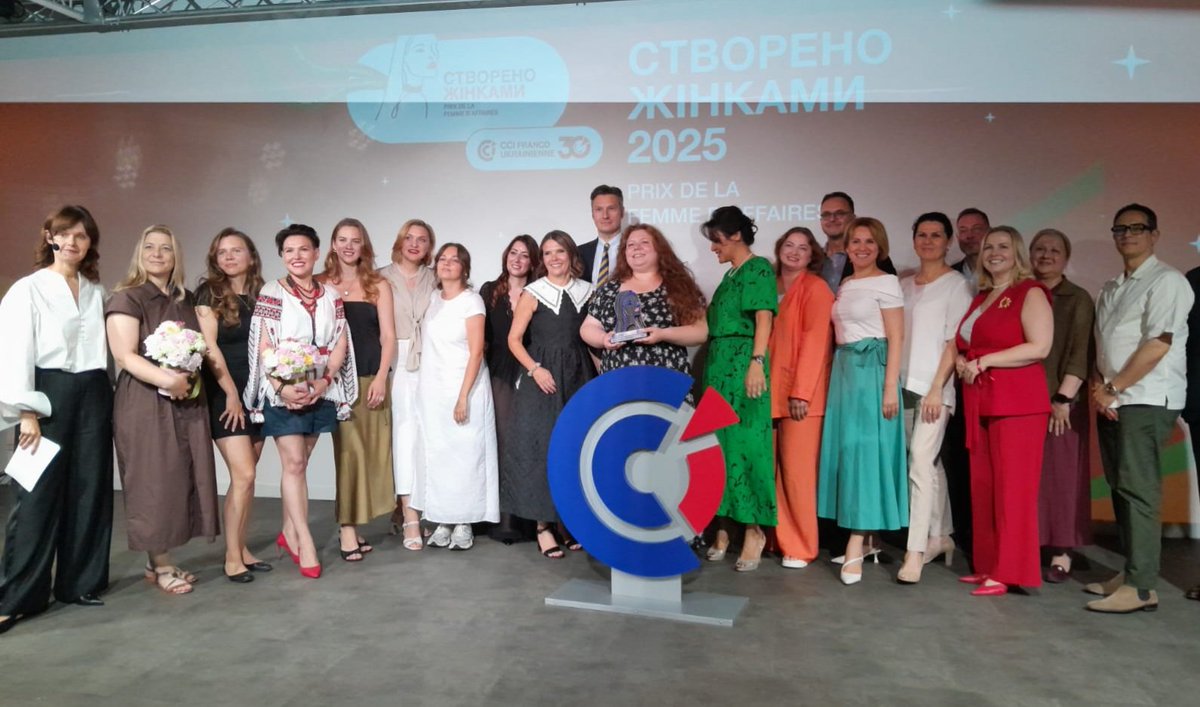 ✨️Вручення Премії «Створено Жінками», організованої Франко-українською ТПП. Винахідливі та практичні проєкти, стійкі бізнес-плани, компанії, які адаптуються та перетворюються, і круті підприємниці, які не знають обмежень 💪.
#WomenInDiplomacy