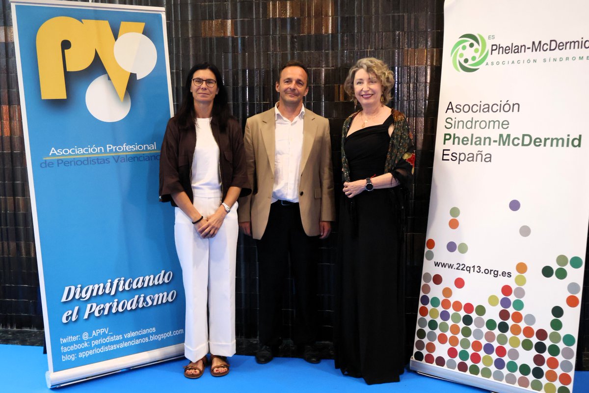📰 📱 𝗩𝗜𝗜𝗜 𝗚𝗮𝗹𝗮 𝗦𝗼𝗹𝗶𝗱𝗮𝗿𝗶𝗮 𝗱𝗲 𝗹𝗮 𝗔𝘀𝗼𝗰𝗶𝗮𝗰𝗶ó𝗻 𝗣𝗿𝗼𝗳𝗲𝘀𝗶𝗼𝗻𝗮𝗹 𝗱𝗲 𝗣𝗲𝗿𝗶𝗼𝗱𝗶𝘀𝘁𝗮𝘀 𝗩𝗮𝗹𝗲𝗻𝗰𝗶𝗮𝗻𝗼𝘀

👩‍⚕️ Un año más, el Colegio de Médicos de Valencia acogió anoche en su sede la celebración de esta gala benéfica organizada por la
