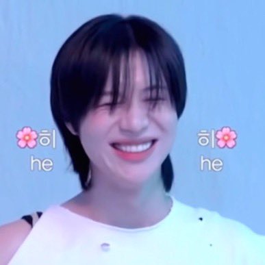 sinix12345_'s tweet photo. Your happiness is precious and beautiful, don't let anyone take it away from you. I hope to see more of your sincere, carefree smile, always shining on stage🫶🏼

#WE_LOVE_YOU_TAEMIN 
#태민아_사랑해 https://t.co/fuQUwnqtae