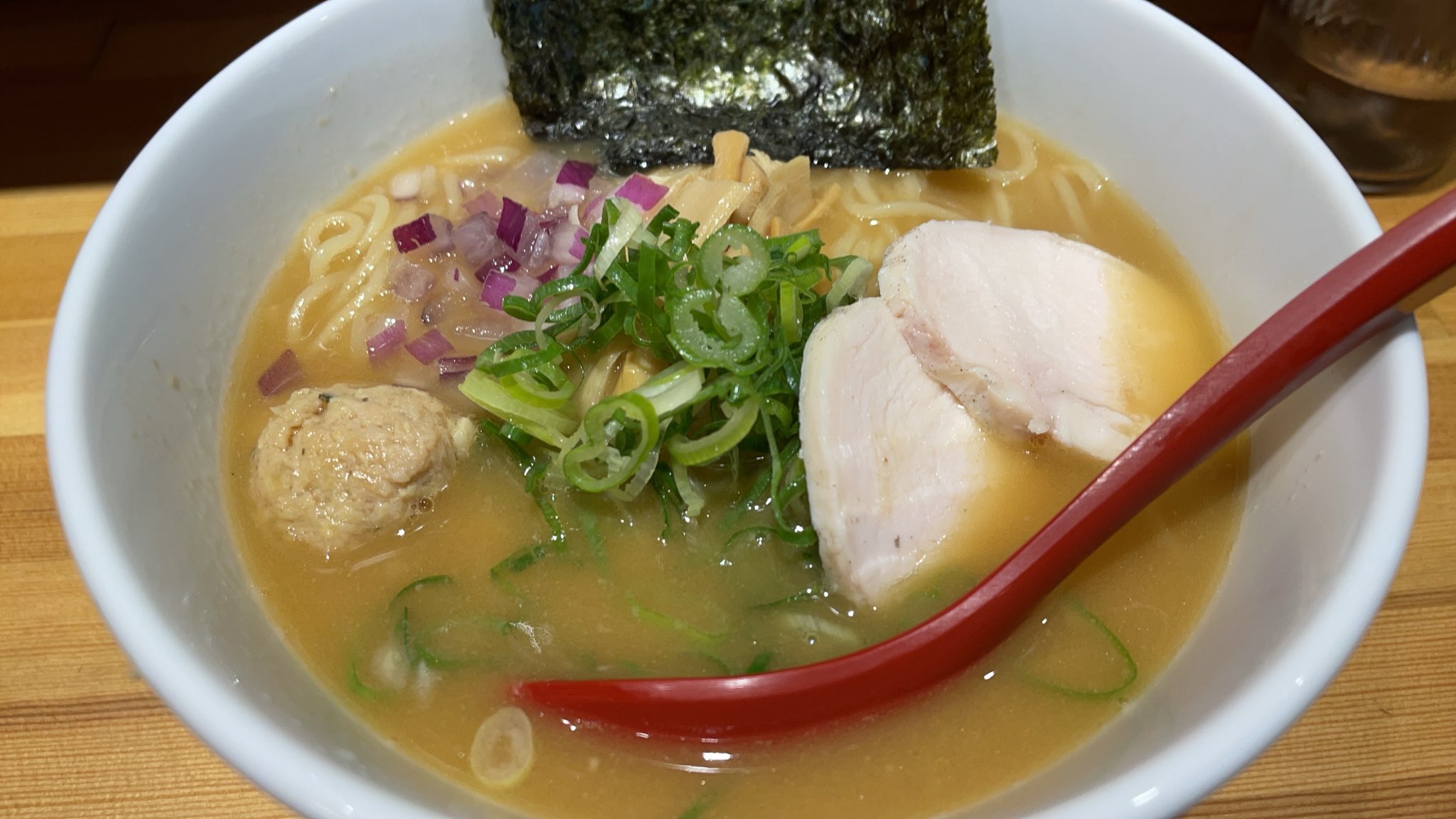 鶏白湯ニラ ハナマルキ × ずっと真夜中でいいのに。】スペシャル