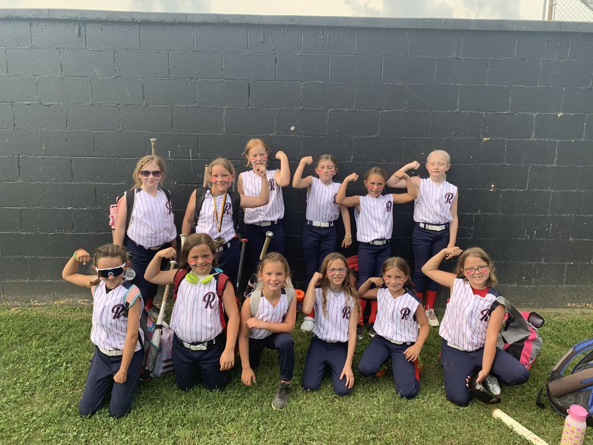 Congrats to the Robinson 8U All Star team for winning the first game in the first tournament! This is just the beginning!!! 💪🏻💙❤️🥎