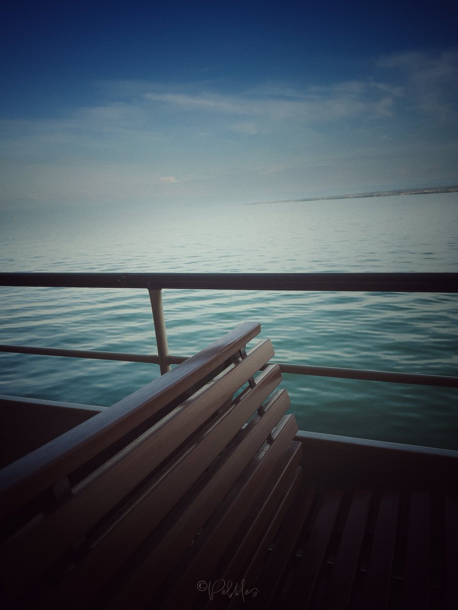 merakime's tweet image. The warm wind in the hair …

#bodenseepics
