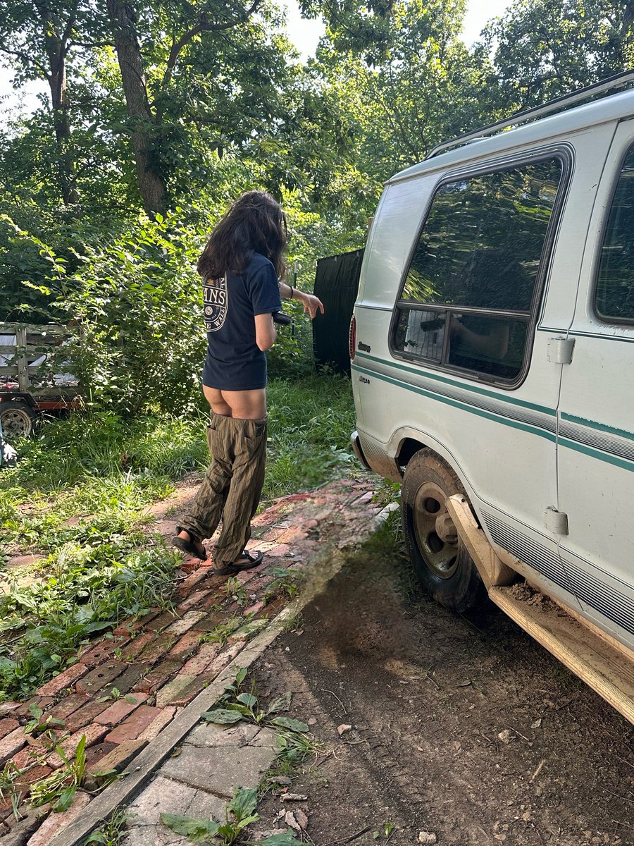 nakedpotteryguy tweet media