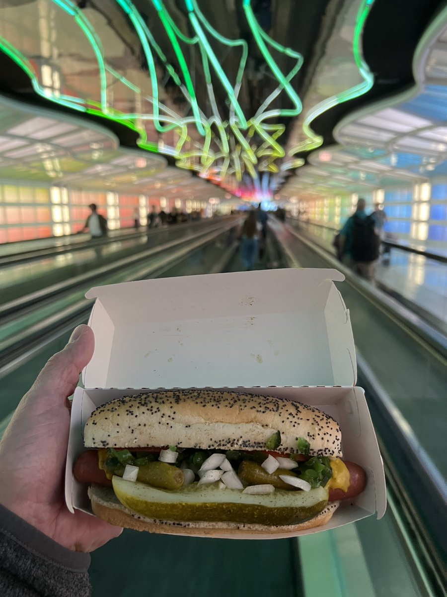 Perfect meal. Perfect atmosphere. 

Exquisite dining experience. 

<a href="/fly2ohare/">O'Hare Intl. Airport</a>  #chicago