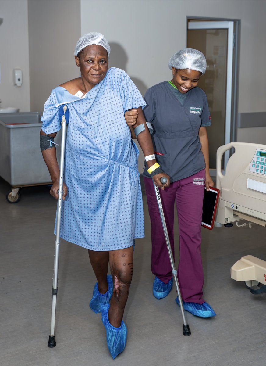 New strength. New possibilities. 💪💙

Learn more: bit.ly/TLCTake10Chall…

#Take10 #LifeRestored #Crutches #OrthoSurgery #Orthopedic