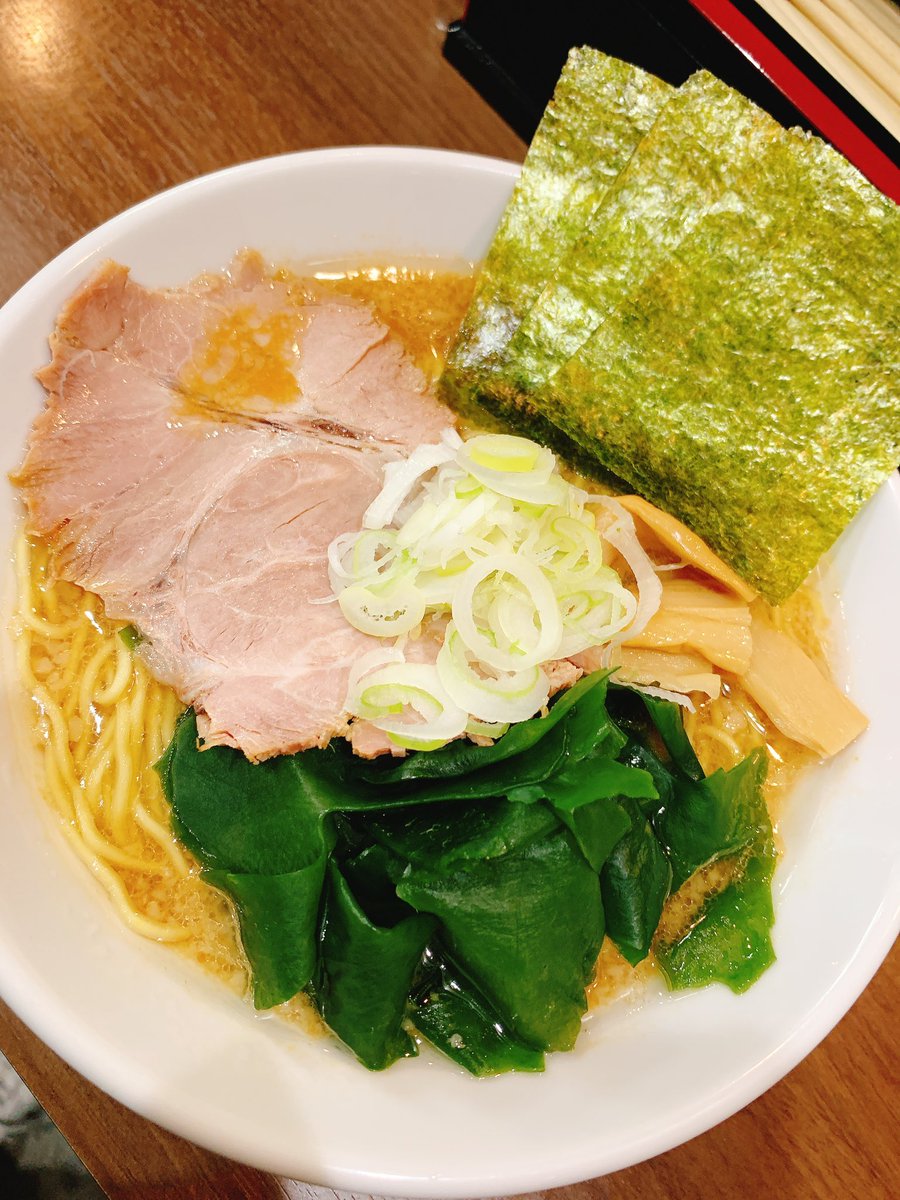Q3_8686's tweet image. Noodle&amp;amp;Spice curry 今日の1番
#賄いウォッチ麺
#今日の1番
🍜今日1のラーショ味噌味
🍚炒飯
厨房の一部が完璧な炒飯システムに変身！
背脂の入ったスープが濃度、コクが爆上がりして麺によく絡みスープがきえてく！ホロホロチャーシューが肉の味がしっかりでバカうま！
そこにTHE炒飯のパラパラ文字数