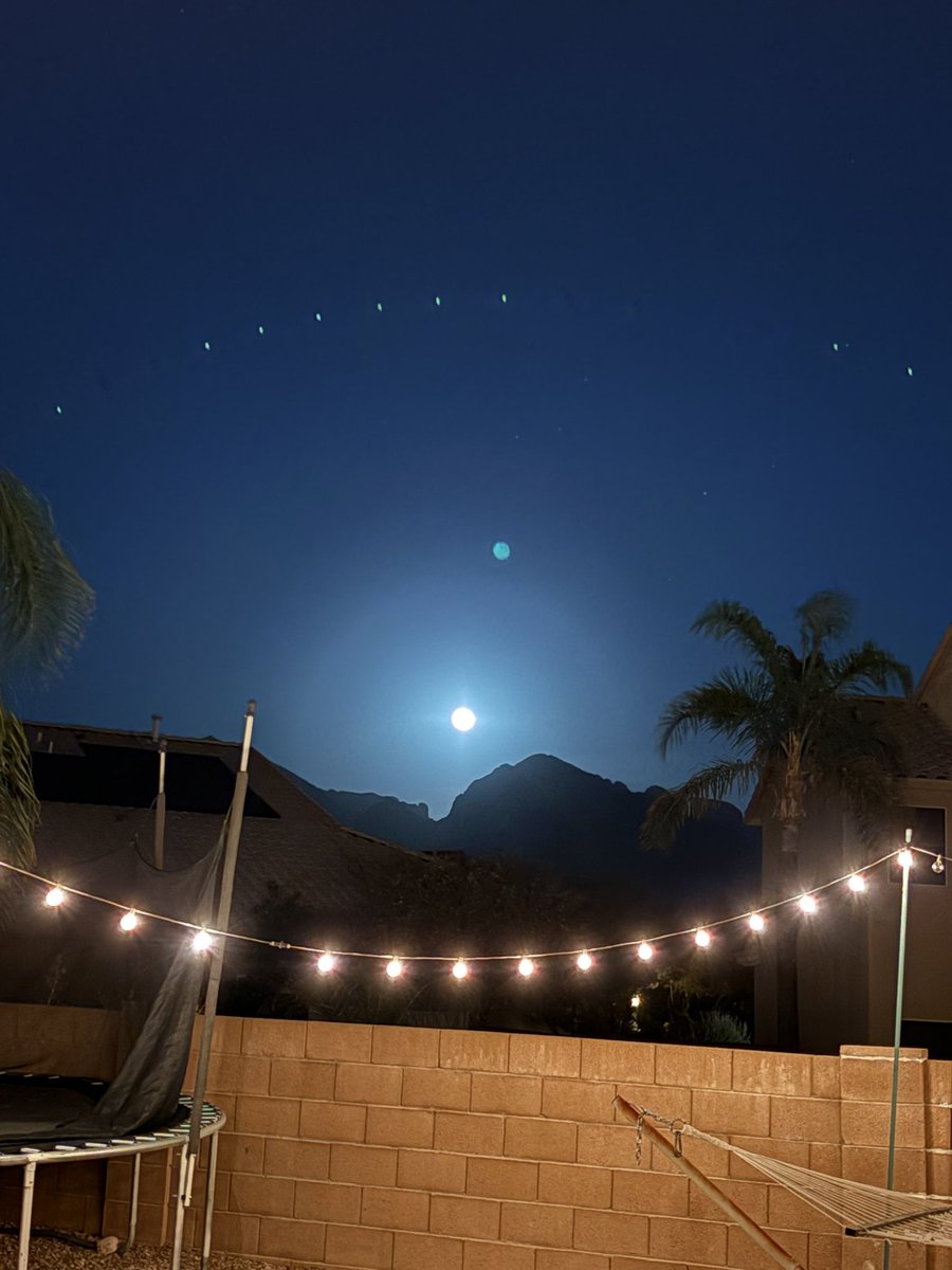 Debra_Stone75's tweet image. Full moon tonight over the AZ mountains & a homemade solar light