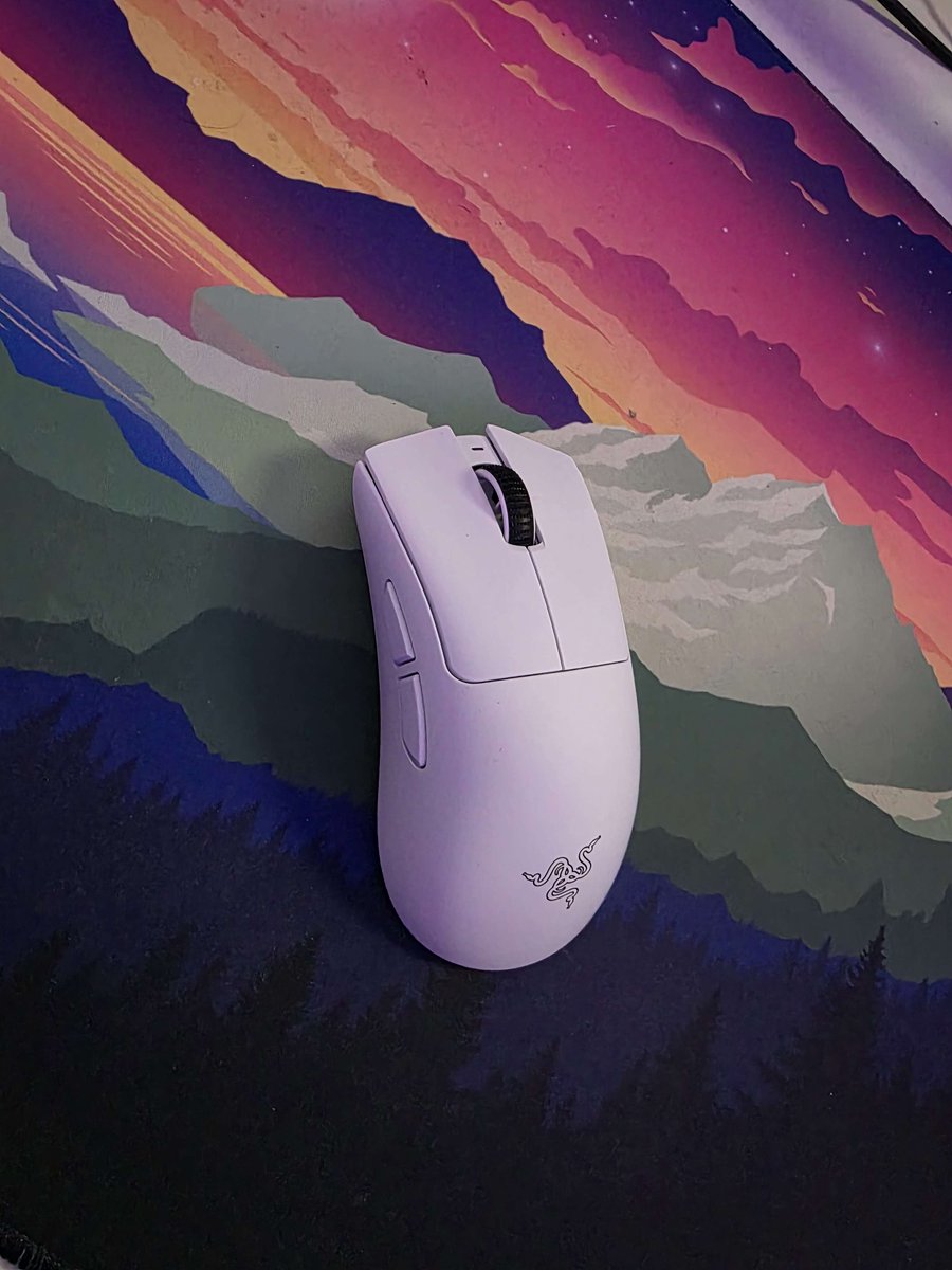 The Mouse I've been using for over 15 years just got even better.

Can't wait to put it through its paces I already know I'm going to love it. #Razer #DeathAdderV4Pro