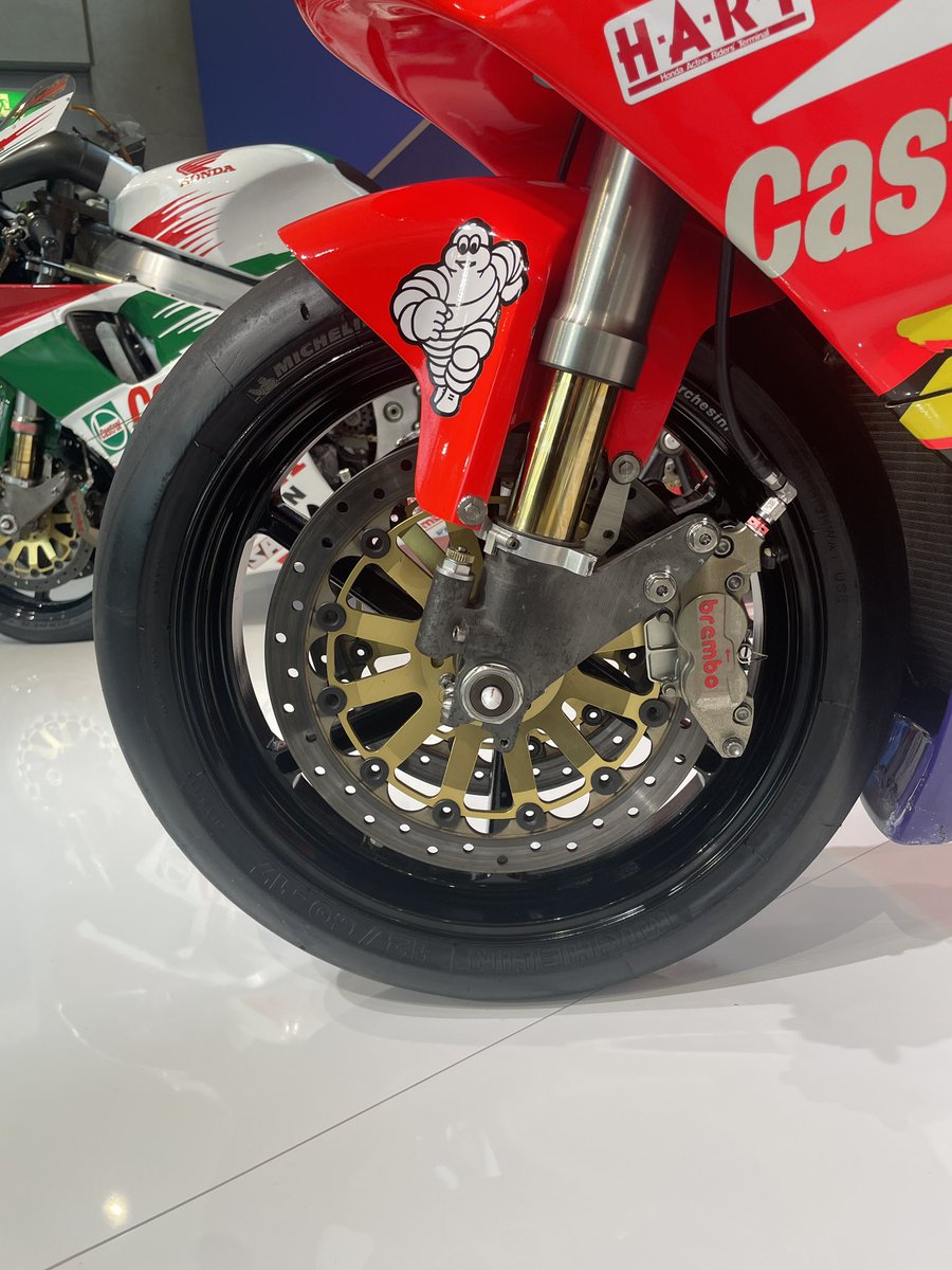 takatyan_v_bike's tweet image. コレクションホールなう
好きなV4と耐久レーサーV4とトランポ