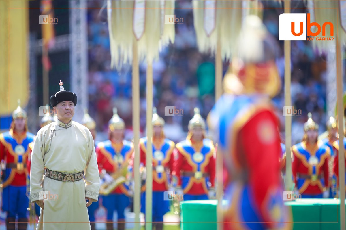 🇲🇳🇲🇳🇲🇳Ерөнхийлөгч У.Хүрэлсүх Төрийн 9 хөлт цагаан тугандаа залбирч, Улс орон, ард түмнийхээ аж, амьдралыг даатгалаа