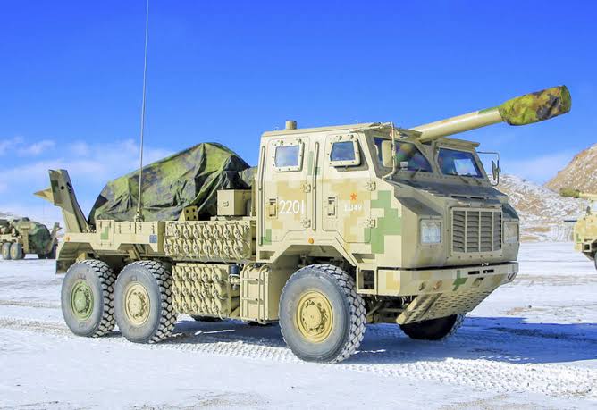 DefenseDtb's tweet image. Bangladesh Army considering buying Chinese SH-15 155mm Self propelled howitzers. A delegation team led by a senior official of Bangladesh Army officially inspected and watched live firing of this howitzer.