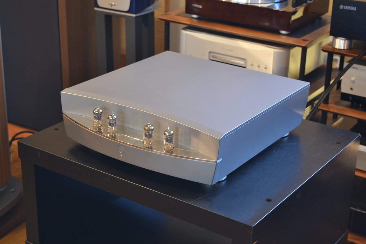 SOUNDACE_JP's tweet image. 先日、#DSaudio の方がご訪問👔
新登場のモノラルカートリッジを試聴させていただきました✨
まさかのフォノイコライザーTB-100🎉
どちらも目を見張るほど驚異的でございました✨