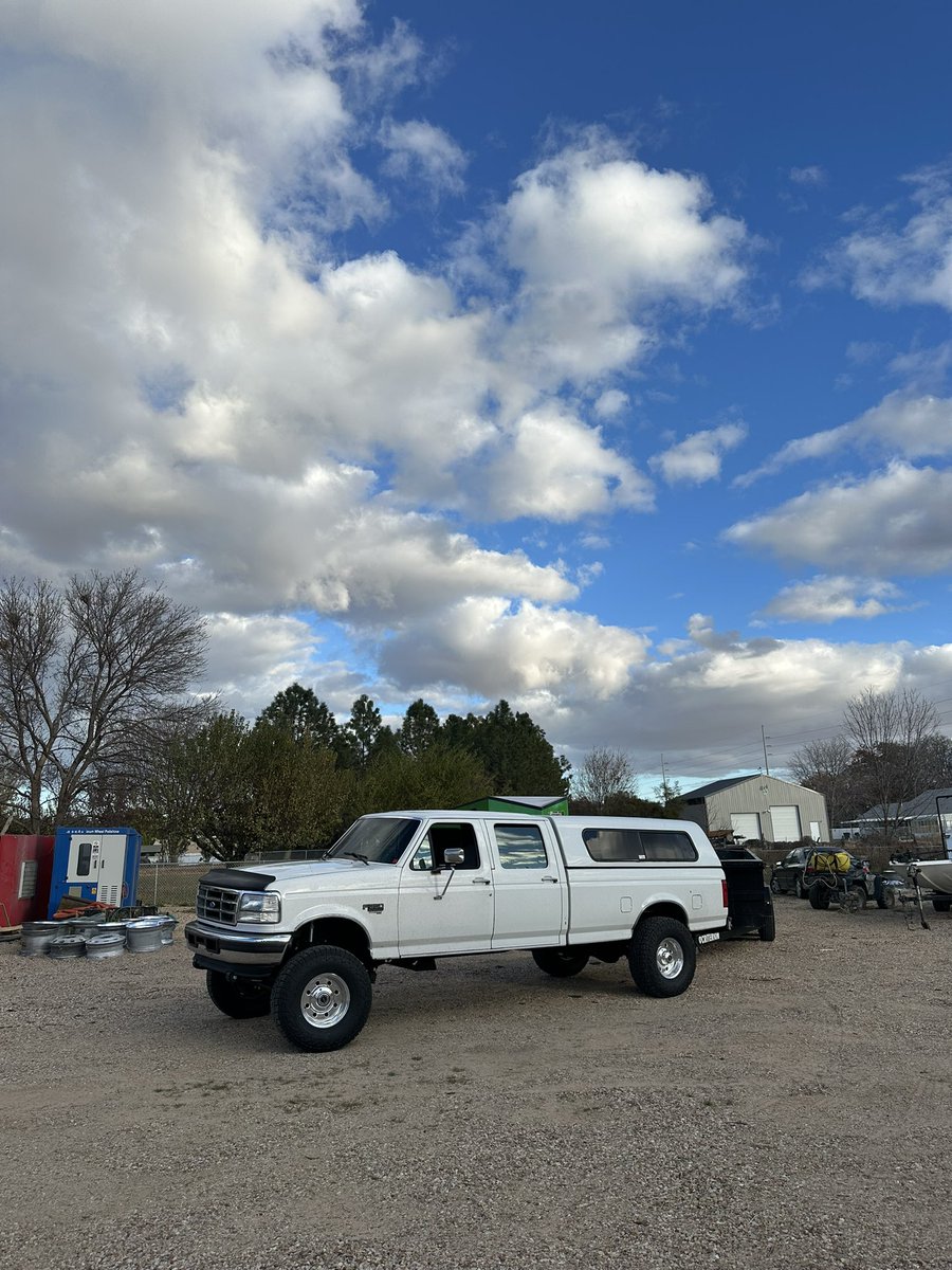 to put money into this this rig or leave it stock power and get a new Tacoma 🤔🤔