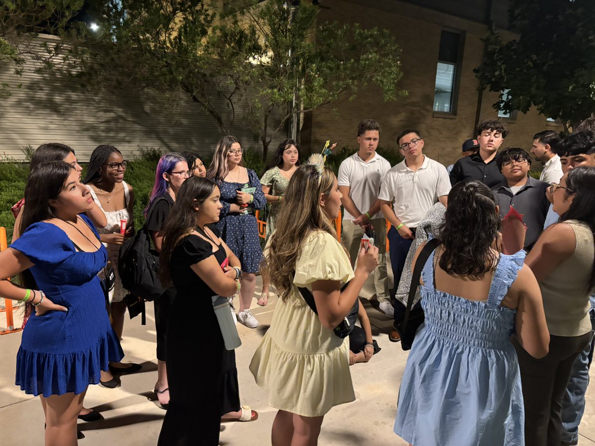 Montwood HS StuCo (@_mhsstuco) on Twitter photo Ending our night with a recap of Summer Workshop and looking forward to heading home! <a href="/AnaPlayer_MHS/">Ana Player</a> <a href="/MontwoodHS/">David Herrera</a> <a href="/mhs_class_of_26/">mhs_class_of_26</a> <a href="/MHSClass_of_27/">Montwood class of 2027</a> <a href="/MHSClass_of_28/">Montwood Class of 2028</a> <a href="/TASC_StuCo/">TASC</a> Ending our night with a recap of Summer Workshop and looking forward to heading home! <a href="/AnaPlayer_MHS/">Ana Player</a> <a href="/MontwoodHS/">David Herrera</a> <a href="/mhs_class_of_26/">mhs_class_of_26</a> <a href="/MHSClass_of_27/">Montwood class of 2027</a> <a href="/MHSClass_of_28/">Montwood Class of 2028</a> <a href="/TASC_StuCo/">TASC</a>