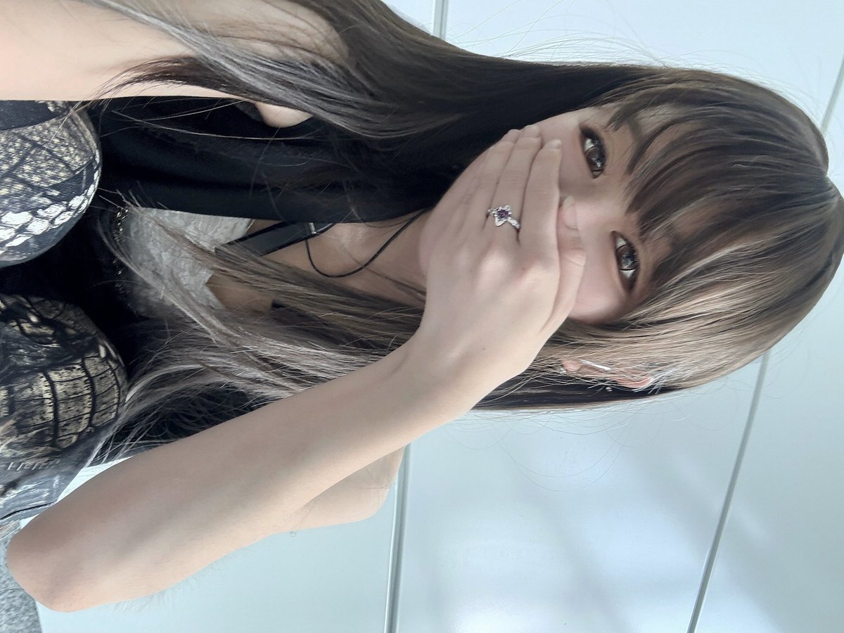 Dustygarden's tweet image. 有人懂吗，我每天坐地铁就这样