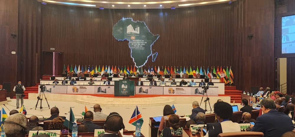 UN Women Liaison Office to the AU & UNECA (@unwomenau) on Twitter photo At the mid-year #AUSummit, the Democratic Republic of the Congo called on <a href="/_AfricanUnion/">African Union</a> Member States to ratify the AU Convention on #EVAWG. <a href="/unwomenafrica/">UN Women Africa</a> celebrates this bold step toward a continent-wide legal commitment to end gender-based violence & is grateful to #DRC At the mid-year #AUSummit, the Democratic Republic of the Congo called on <a href="/_AfricanUnion/">African Union</a> Member States to ratify the AU Convention on #EVAWG. <a href="/unwomenafrica/">UN Women Africa</a> celebrates this bold step toward a continent-wide legal commitment to end gender-based violence & is grateful to #DRC