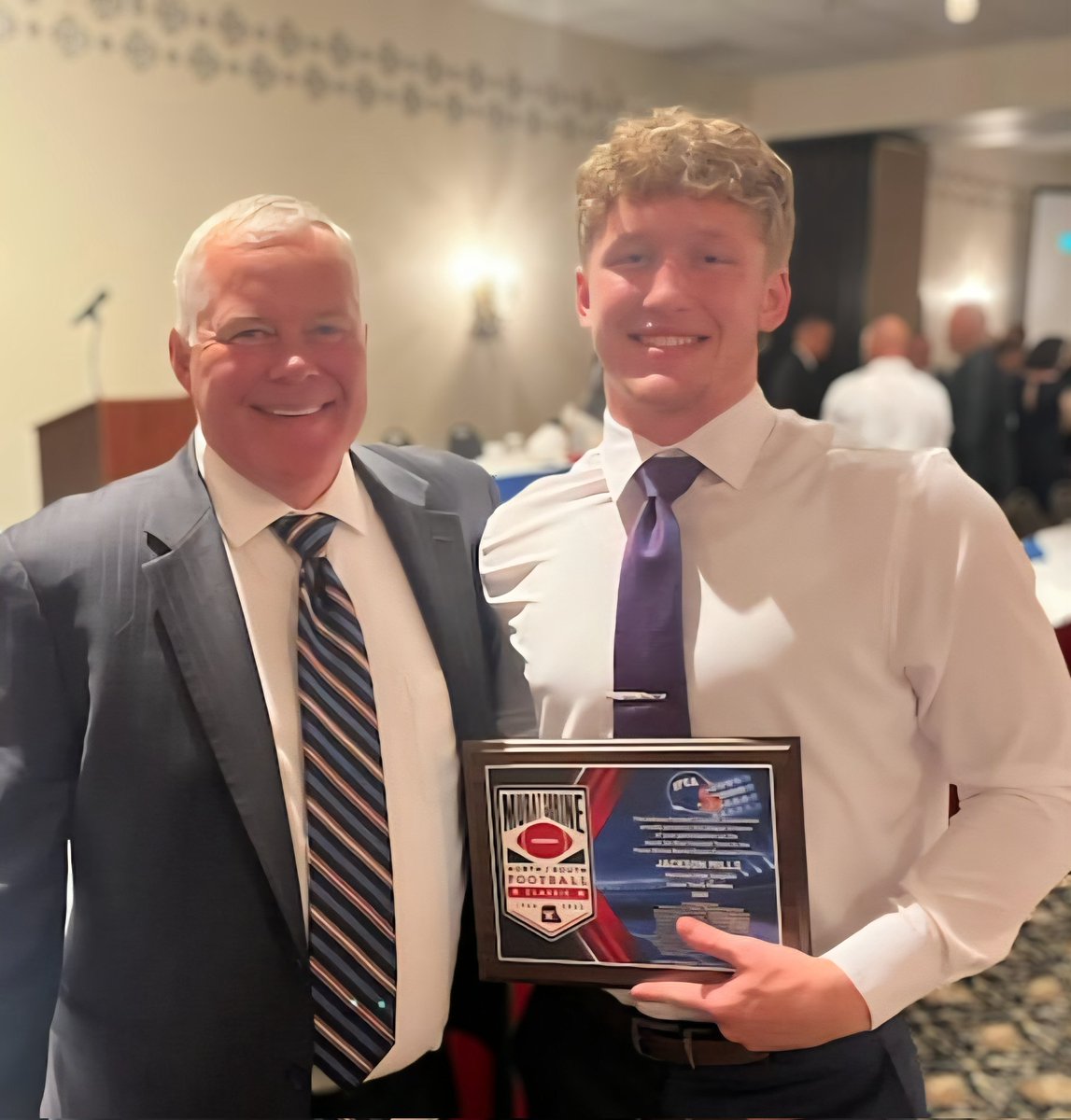 Terry Peebles (@terrypeebles) on Twitter photo Easily one of the best kids... and players, I have had the privilege of coaching the past 29 seasons. I am looking forward to watching him tomorrow in the 59th annual IFCA N/S All-Star game at Decatur Central. <a href="/HHS_Raider_FB/">HHS Raider Football</a> <a href="/HarrisonWeight1/">Harrison Weightlifting</a> <a href="/RaiderUpdates/">Jerry Galema</a> ๐โ๏ธโค๏ธโ ๏ธ Easily one of the best kids... and players, I have had the privilege of coaching the past 29 seasons. I am looking forward to watching him tomorrow in the 59th annual IFCA N/S All-Star game at Decatur Central. <a href="/HHS_Raider_FB/">HHS Raider Football</a> <a href="/HarrisonWeight1/">Harrison Weightlifting</a> <a href="/RaiderUpdates/">Jerry Galema</a> ๐โ๏ธโค๏ธโ ๏ธ