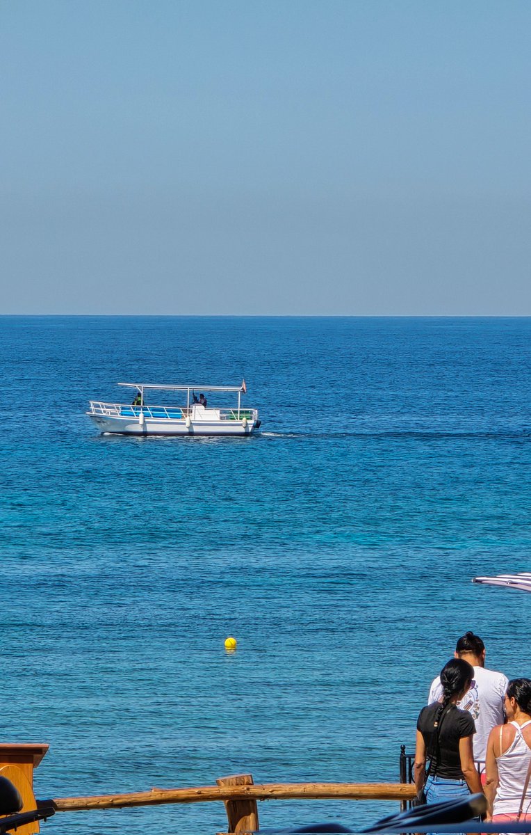 Smooth Eastern Mediterranean summer. No heat waves, both atmospheric &amp; marine