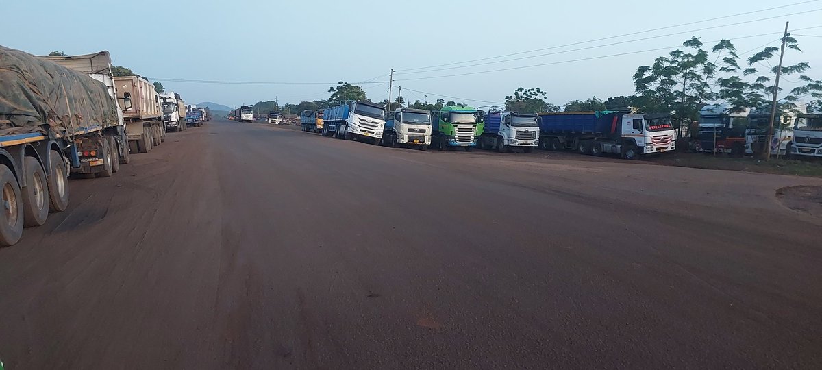 wulogisticsltd's tweet photo. KAZI ZETU NI KUSAFIRISHA MAKAA YA MAWE.

📌 MBINGA,RUVUMA TANZANIA https://t.co/xLmDFDPLGX