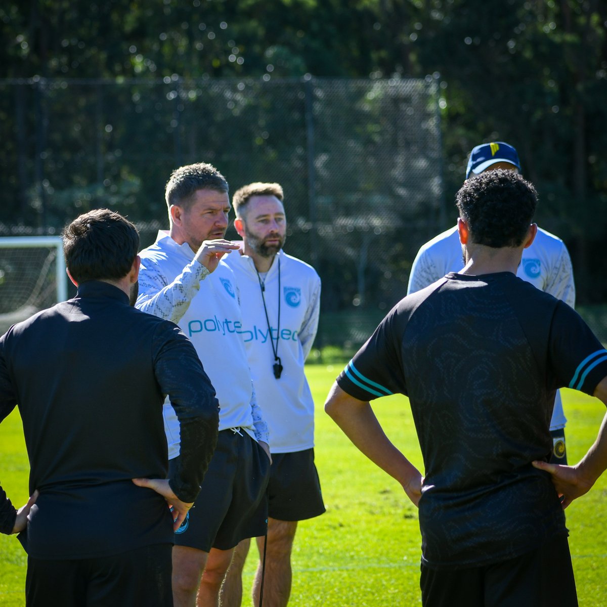 CCMariners's tweet image. Pre-Season Week One ✅
Brilliant to see our @aleaguemen team getting back to work at Mariners COE this week! 💛
Check out some of the best photos as they were put through their paces by Mark Jackson and the staff! 💪
📸 Full Gallery: bit.ly/46Bo1q1
#CCMFC