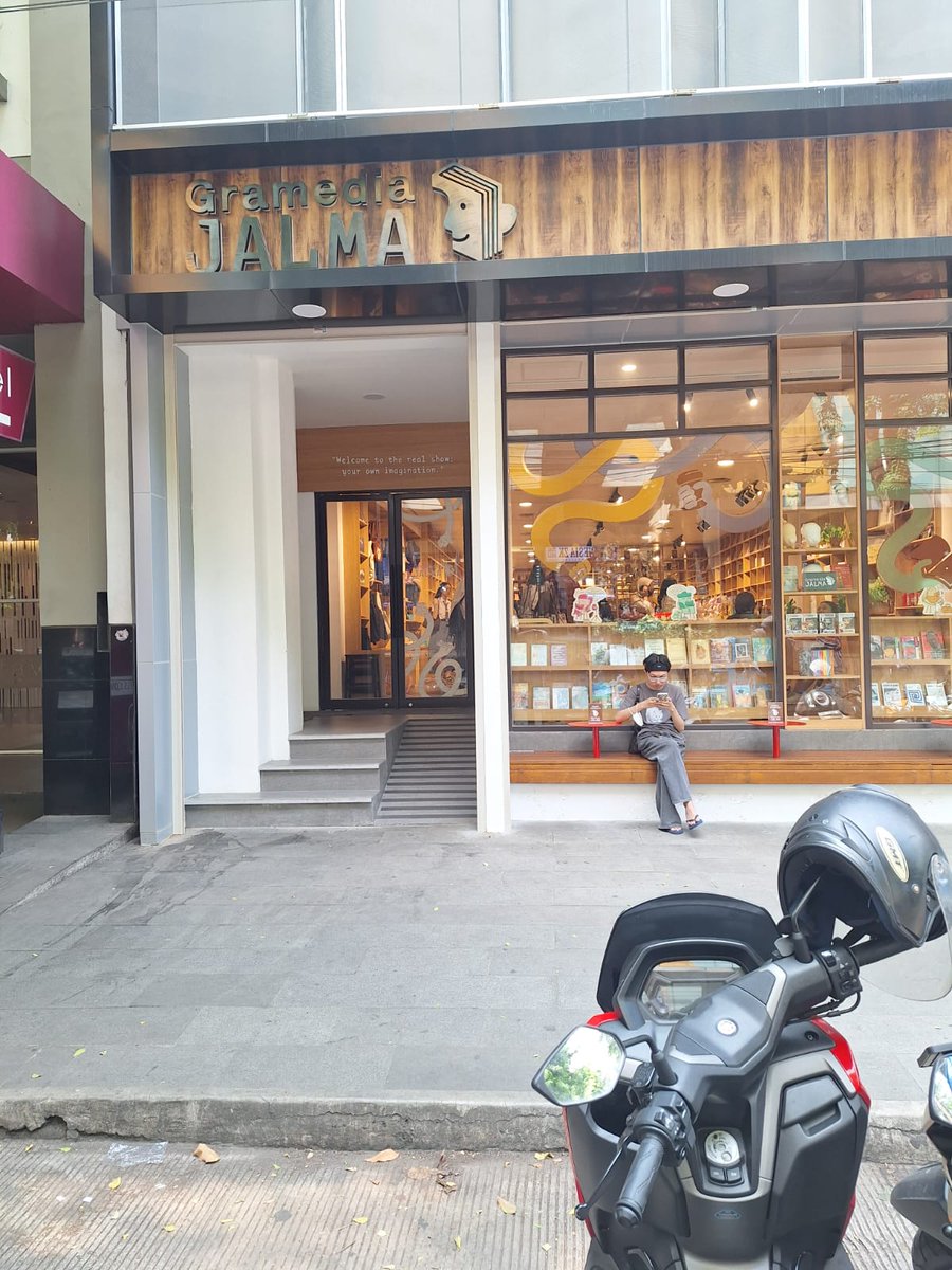 Lontar Foundation tweet media