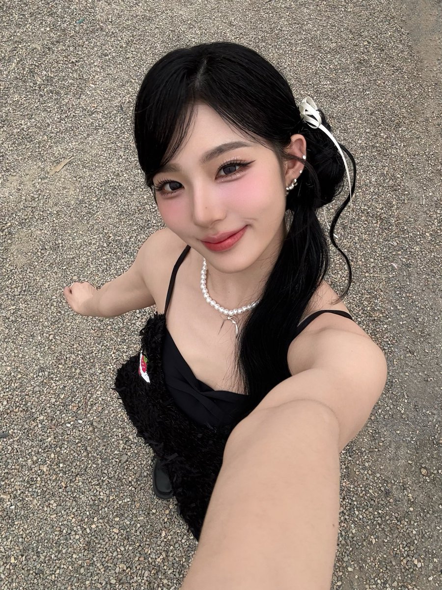 xinyurmylover's tweet photo. 250711 신위 프롬🖤

#신위 #Xinyu #周心语 #tripleS #s15 https://t.co/pXZbPKqffe