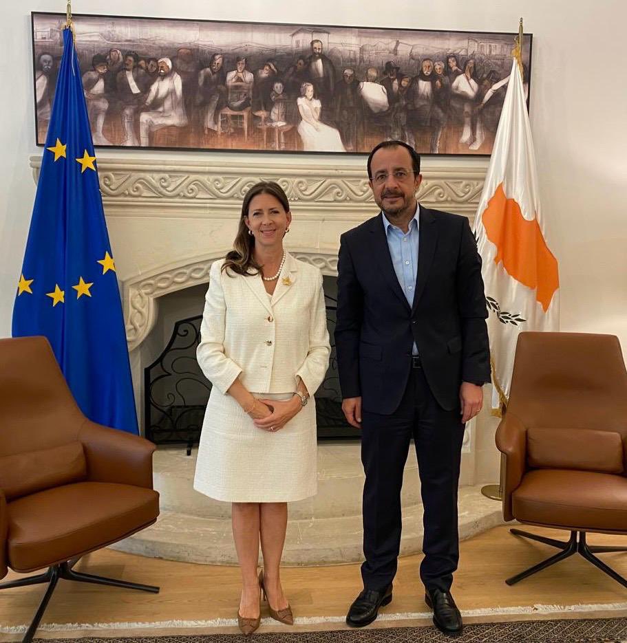 Karine Asselin (@karine_asselin) on Twitter photo Honoured to meet H.E. President <a href="/Christodulides/">NikosChristodoulides</a> for a final exchange as I conclude my mandate in Cyprus. Grateful for the deep 🇨🇦🇨🇾 friendship, Cyprus’ regional leadership & our partnerships in Trade, Science&Innovation, Security &Defense 🙏 Merci, Ευχαριστώ 🇨🇾 <a href="/CyprusMFA/">Cyprus MFA</a> Honoured to meet H.E. President <a href="/Christodulides/">NikosChristodoulides</a> for a final exchange as I conclude my mandate in Cyprus. Grateful for the deep 🇨🇦🇨🇾 friendship, Cyprus’ regional leadership & our partnerships in Trade, Science&Innovation, Security &Defense 🙏 Merci, Ευχαριστώ 🇨🇾 <a href="/CyprusMFA/">Cyprus MFA</a>