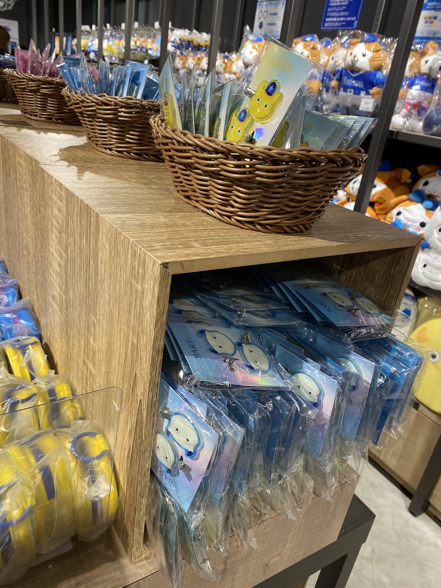 cookie_znuffer's tweet photo. 今日発売のマスコット実写グッズが可愛過ぎて理性が飛びました…💸💸💸
前髪クリップが特に可愛くてスターマン、キララ、バート＆チャピー全員分買った…カワイイ…カワイイ…(´༎ຶ۝༎ຶ)
（BAYSTORE HOMEは在庫も潤沢だったので慌てなくて大丈夫そう…） https://t.co/lMkAqILuYn