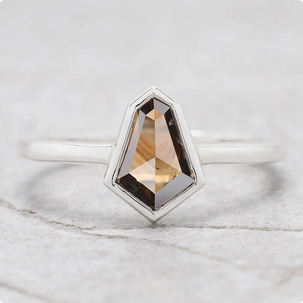 FDJewels's tweet image. Shield Brown Color Diamond Ring 0.95 Ct 8.55 MM Shield Cut Diamond Ring 14K Solid White Gold Silver Engagement Ring Gift For Her QL1828

ETSY : etsy.com/in-en/listing/…

#ShieldDiamondRing #BrownDiamondRing #ShieldCutDiamond #14KWhiteGoldRing #SilverEngagementRing