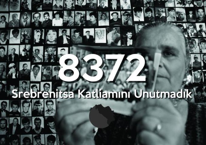 11-22 Temmuz 1995: Srebrenitsa Katliamı'nı unutmadık! #Srebrenitsa'da 8 bin 372 #Boşnak KATLEDİLDİ

#BununAdıSoykırım #SrebrenitsaKatliamı #srebrenitsasoykırımdır #SrebrenitsaAğlıyor #SrebrenitsaSoykırımı

#İsmailCemÖzkan