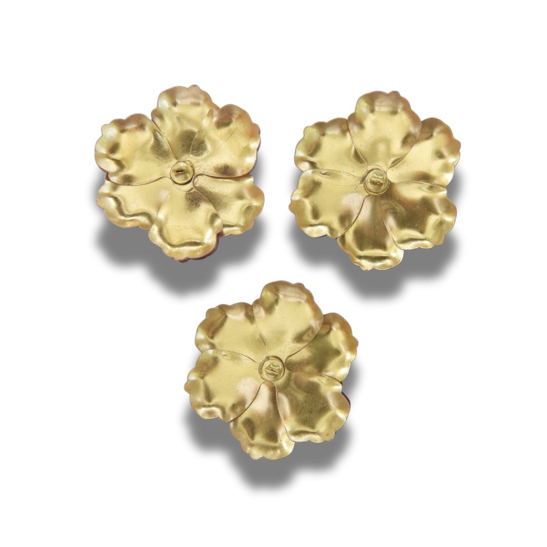 zazavintageboho's tweet image. #fancybuttons #madeincanada #decorativebuttons #shopcrafty zazaofcanada.com