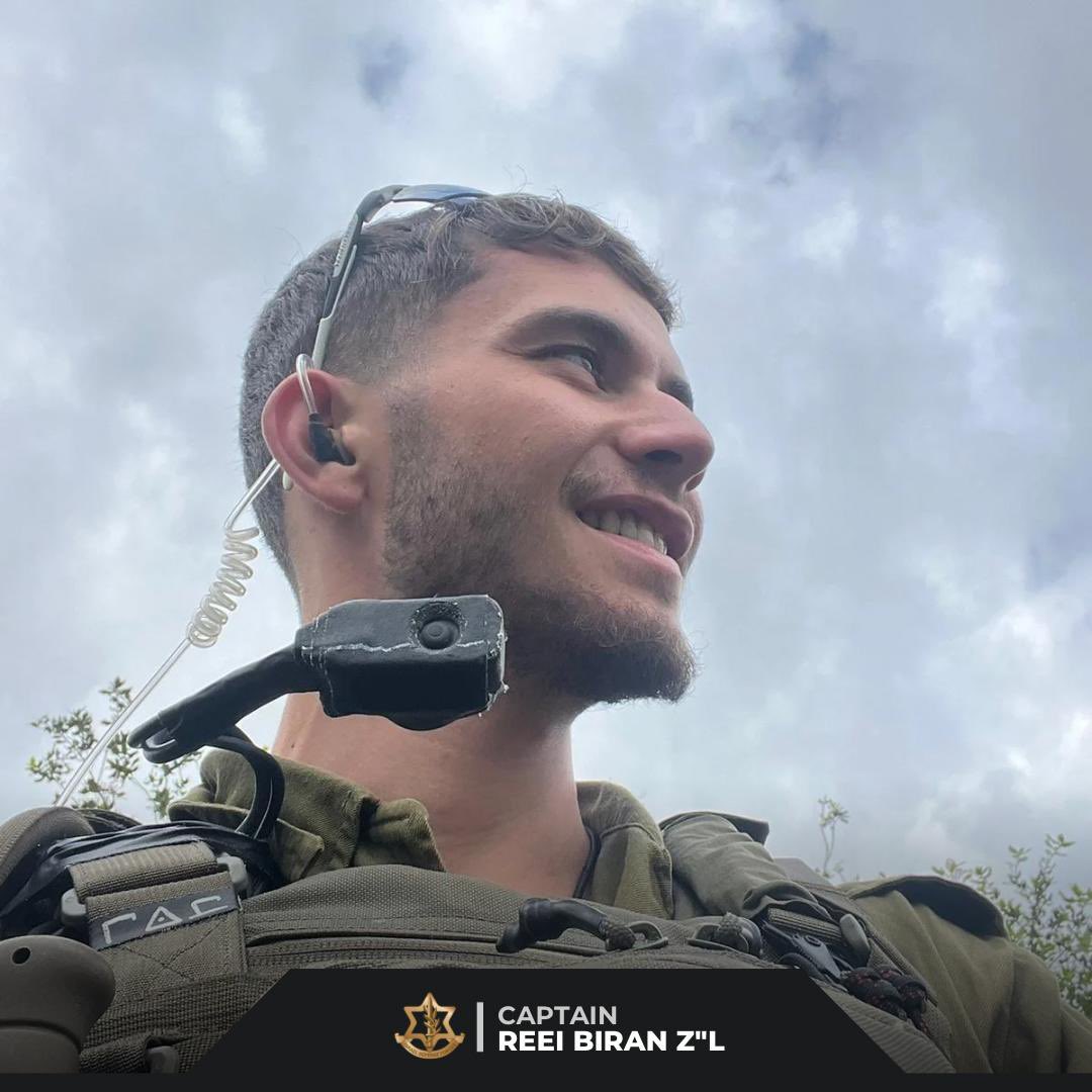 LTC_Shoshani's tweet image. 🕯️ Captain Reei Biran, 21
CPT Reei, a squad commander in the Golani Reconnaissance Unit, Golani Brigade, fell during combat in southern Gaza.
I send my deepest condolences to his family and loved ones. May his memory be a blessing.