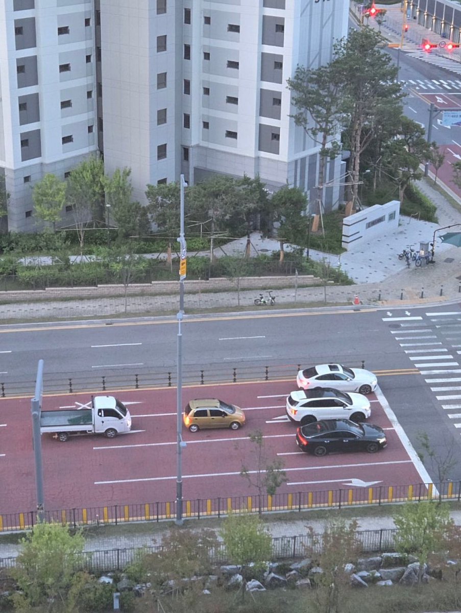 MKINC0617's tweet image. 황금 마티즈
