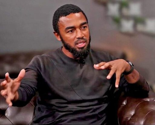 Thuso1Africa's tweet image. Fellow Africans, this is Penuel, a South African, Founder of the best Podcast in SA called, The Penuel Show on YouTube. He says that African migrants are not the problem is SA, the government is. He is under attack by the xonophobes for his views. Pls let's support him @GodPenuel